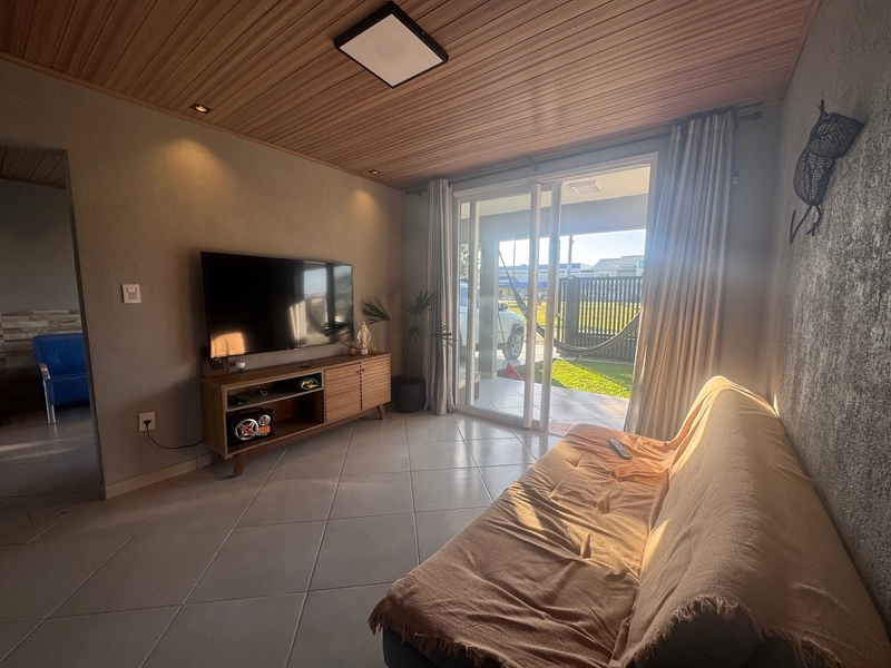 Vende Casa em Atlantida Sul: 8ª foto da galeria de imagens do imóvel