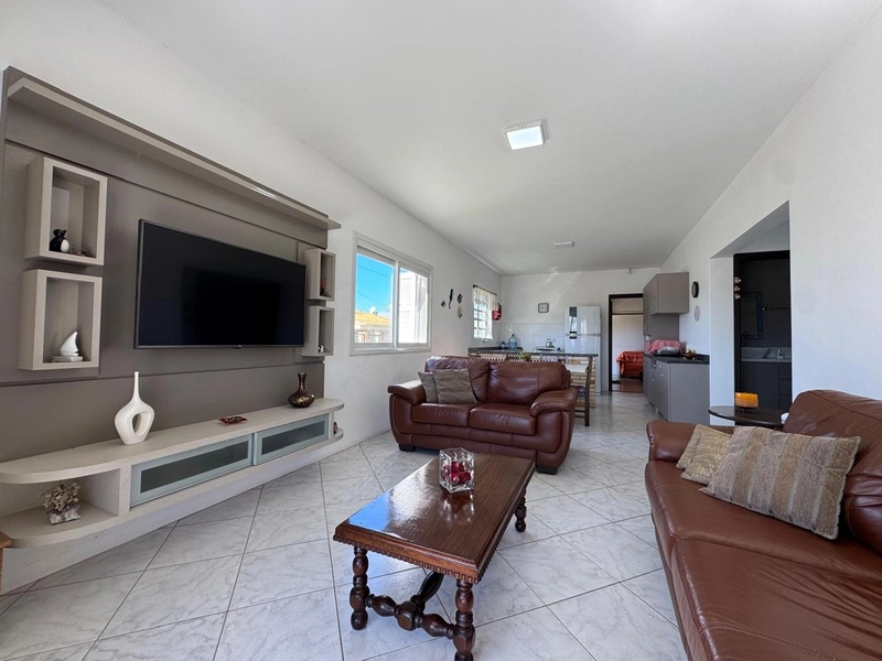 Casa à venda próximo do mar em Atlântida Sul: 8ª foto da galeria de imagens do imóvel