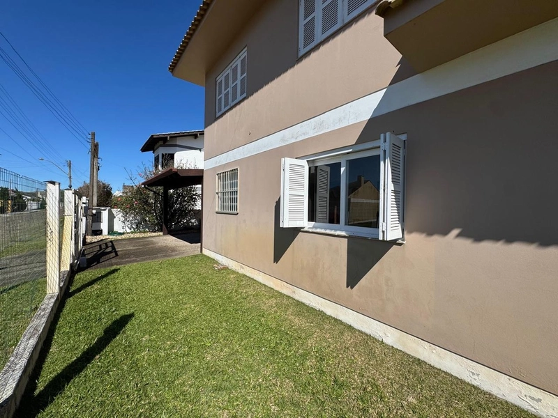 Casa à venda próximo do mar em Atlântida Sul: 7ª foto da galeria de imagens do imóvel