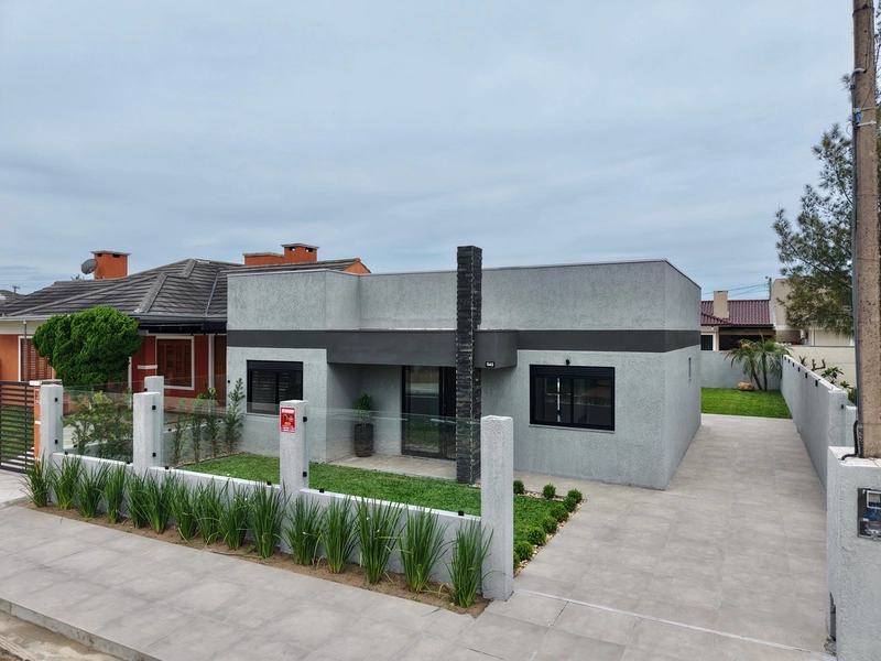 Casa à venda em Atlântida Sul!