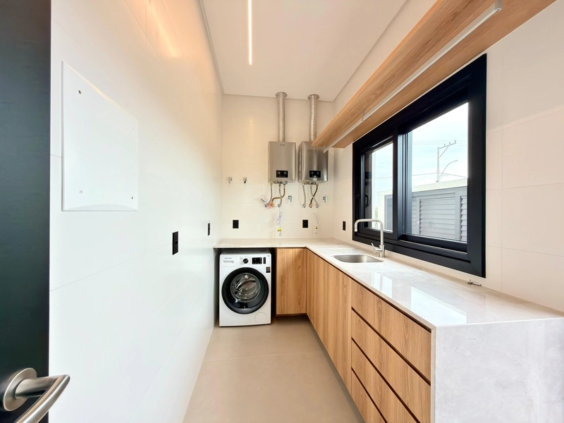 SOBRADO À BEIRA LAGO!: 12ª foto da galeria de imagens do imóvel