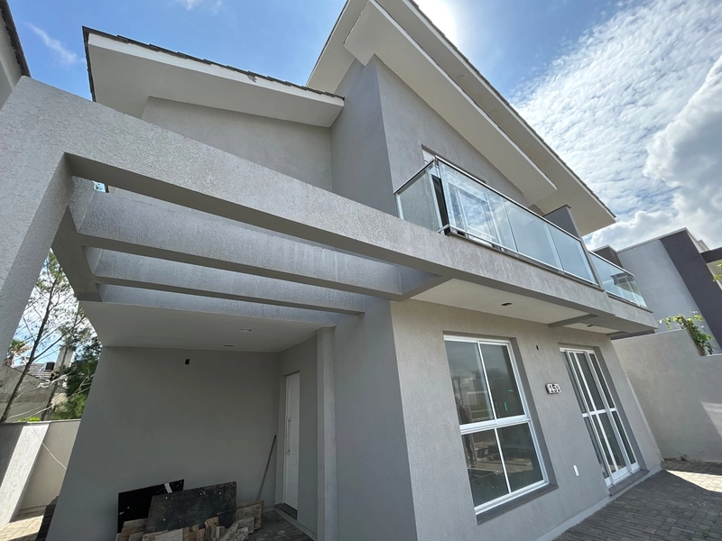 Sobrado à venda com vista para o mar em Atlântida Sul!: 1ª foto da galeria de imagens do imóvel