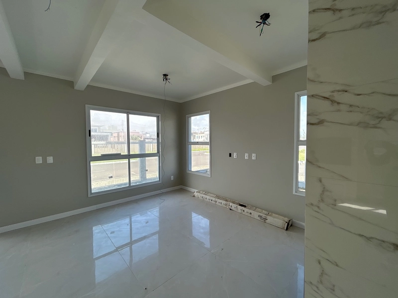 Sobrado à venda com vista para o mar em Atlântida Sul!: 3ª foto da galeria de imagens do imóvel