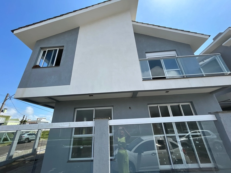 Sobrado à venda em Atlântida Sul!: 4ª foto da galeria de imagens do imóvel