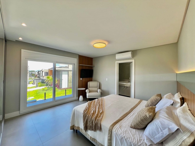 Casa a venda no Sunset: 13ª foto da galeria de imagens do imóvel