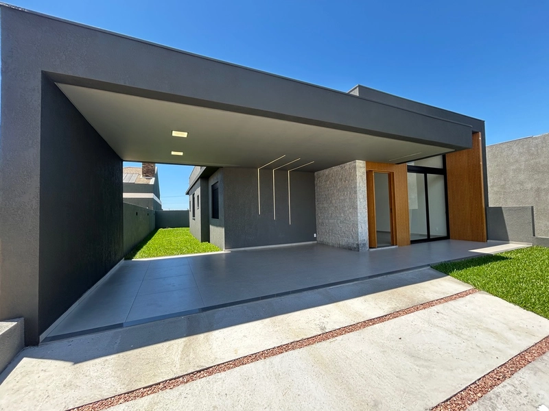 Casa à venda em Atlântida Sul!