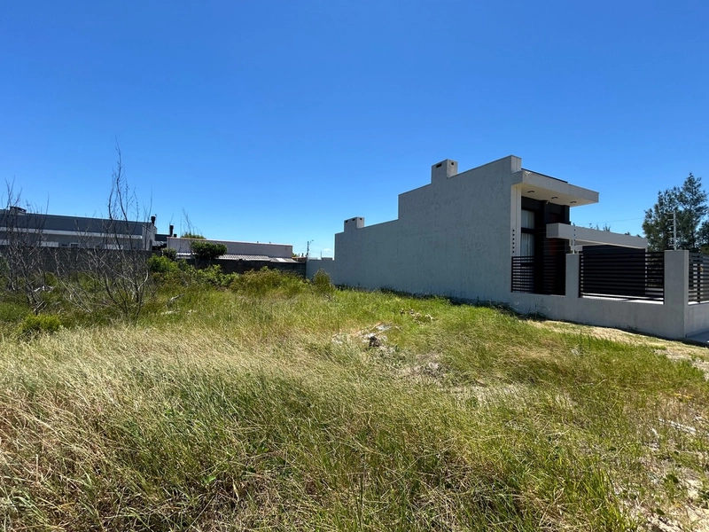 Terreno em Atlântida Sul!: 1ª foto da galeria de imagens do imóvel