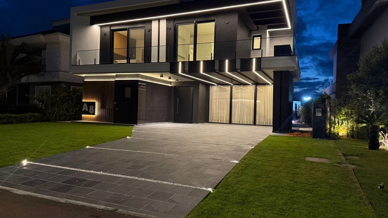 Sobrado à em condomínio a Beira Mar!