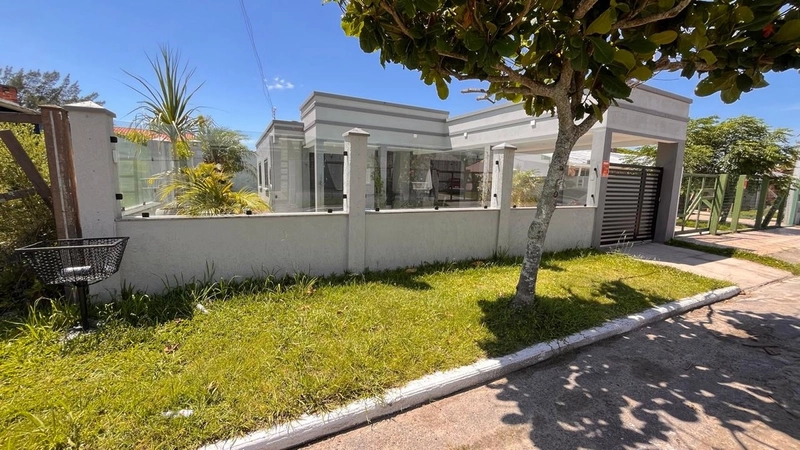 Casa em Atlântida Sul com Piscina!: 10ª foto da galeria de imagens do imóvel