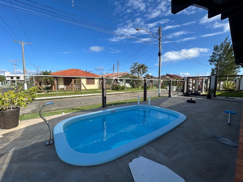 Casa em Atlântida Sul!: 29ª foto da galeria de imagens do imóvel