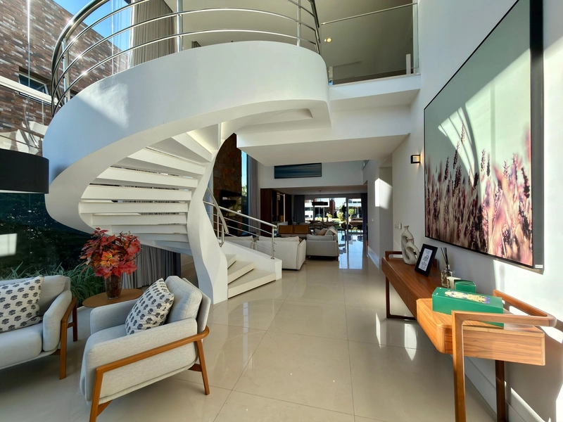 CASA À VENDA CONDOMÍNIO MALIBU: 3ª foto da galeria de imagens do imóvel