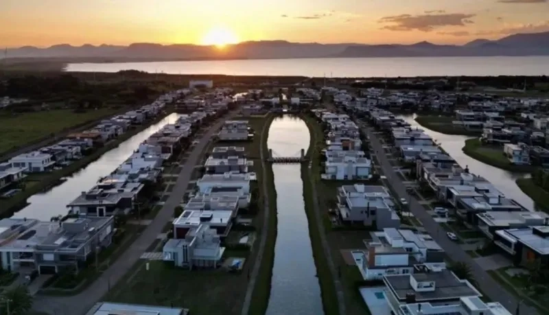 TERRENO À VENDA CONDOMÍNIO CAPÃO ILHAS RESORT