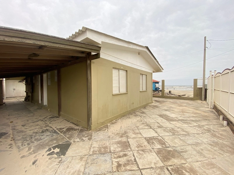 Casa em Imbé beira mar!: 3ª foto da galeria de imagens do imóvel