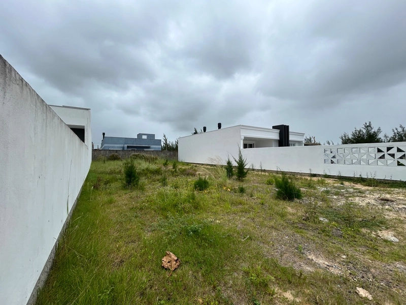 Terreno em Atlântida Sul: 2ª foto da galeria de imagens do imóvel