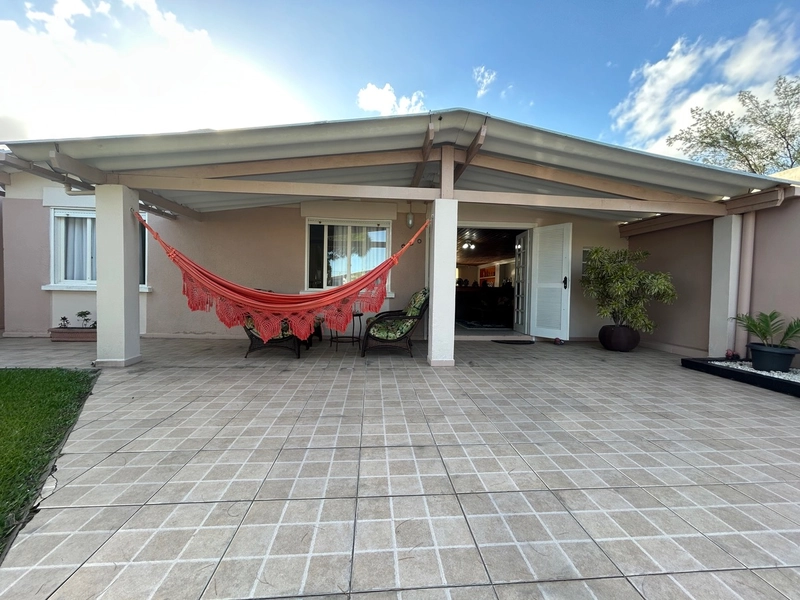 Casa à venda em Atlântida Sul!: 1ª foto da galeria de imagens do imóvel