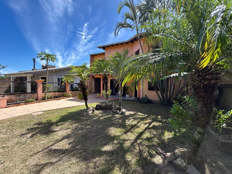 Casa em Atlântida Sul!: 3ª foto da galeria de imagens do imóvel