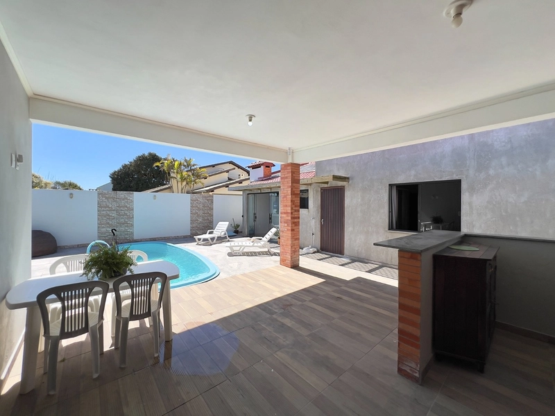 Sobrado em Atlântida Sul: 65ª foto da galeria de imagens do imóvel