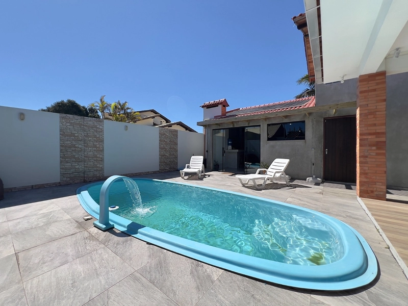 Sobrado em Atlântida Sul: 66ª foto da galeria de imagens do imóvel