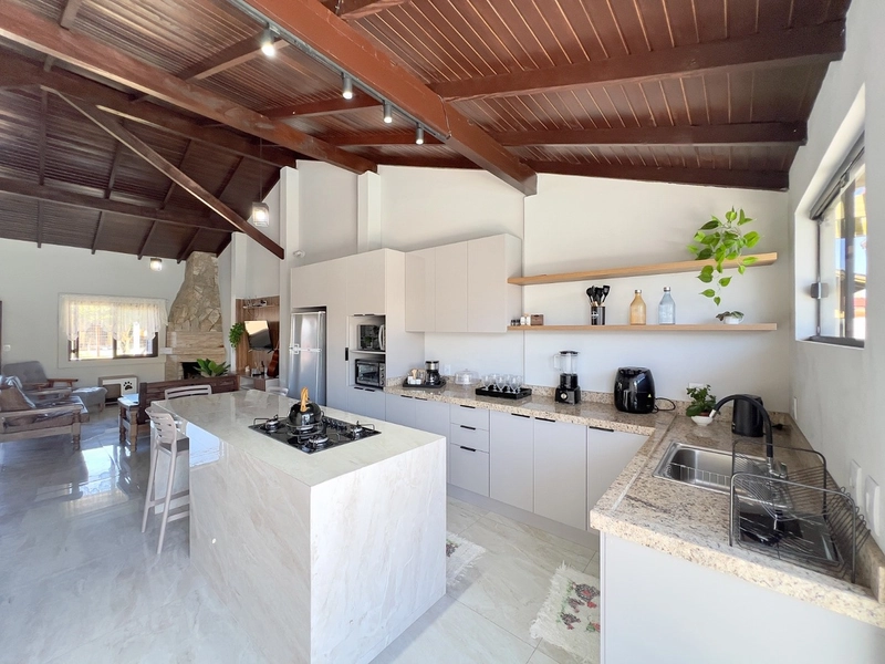 Sobrado em Atlântida Sul: 30ª foto da galeria de imagens do imóvel