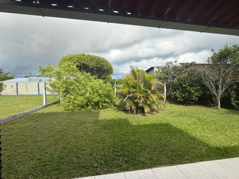 Casa em Atlântida sul com 02 terrenos: 33ª foto da galeria de imagens do imóvel