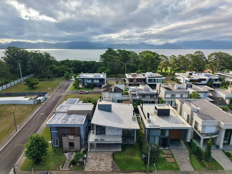 CASA À VENDA CONDOMÍNIO VELAS DA MARINA!