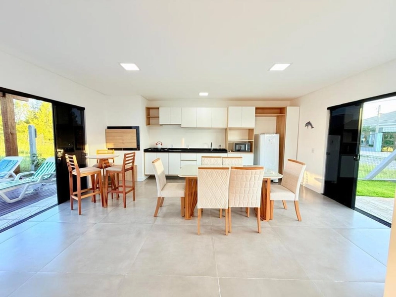 Casa à venda em Atlântida Sul!: 8ª foto da galeria de imagens do imóvel