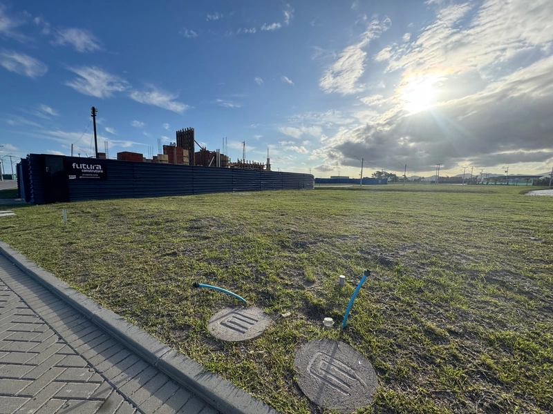 Terreno no Condomínio: 4ª foto da galeria de imagens do imóvel