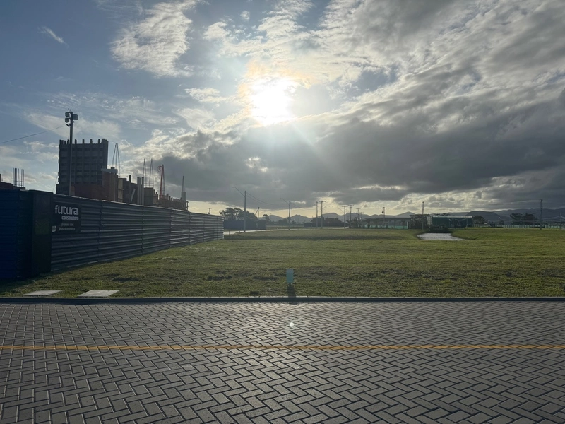 Terreno no Condomínio: 7ª foto da galeria de imagens do imóvel