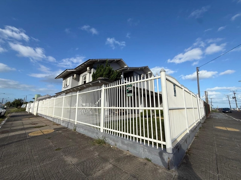 Casa em Atlântida sul a 100 metros da praia: 6ª foto da galeria de imagens do imóvel