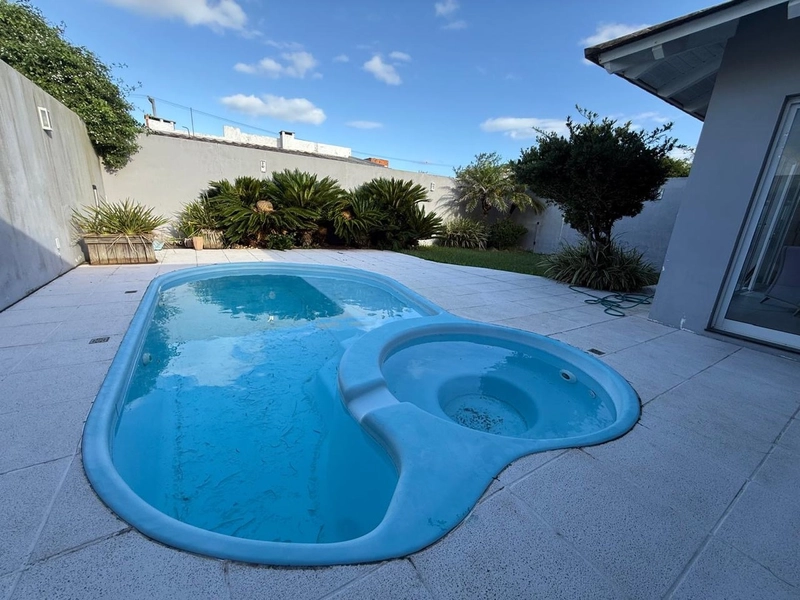 Casa em Atlântida sul a 100 metros da praia: 32ª foto da galeria de imagens do imóvel