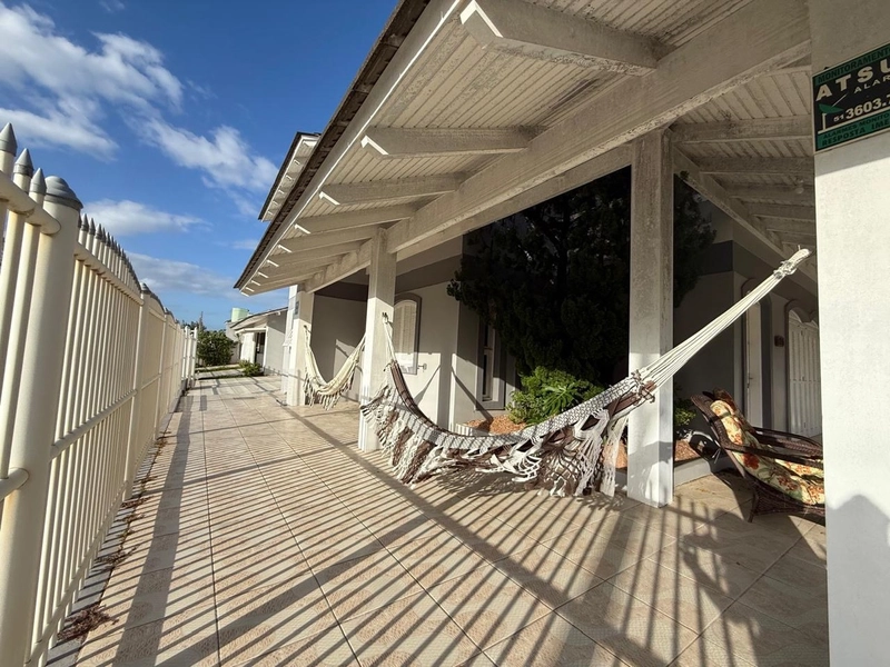 Casa em Atlântida sul a 100 metros da praia: 4ª foto da galeria de imagens do imóvel