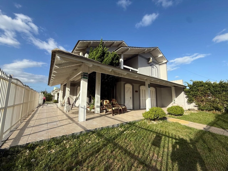 Casa em Atlântida sul a 100 metros da praia: 8ª foto da galeria de imagens do imóvel