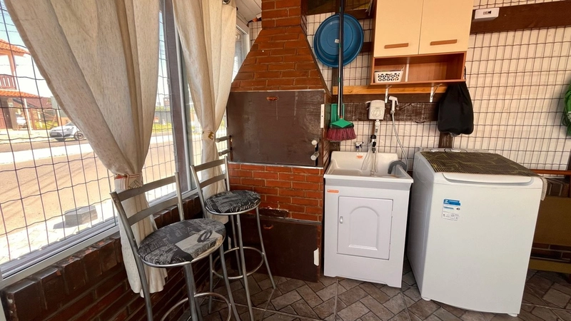 Casa em Atlântida Sul: 5ª foto da galeria de imagens do imóvel