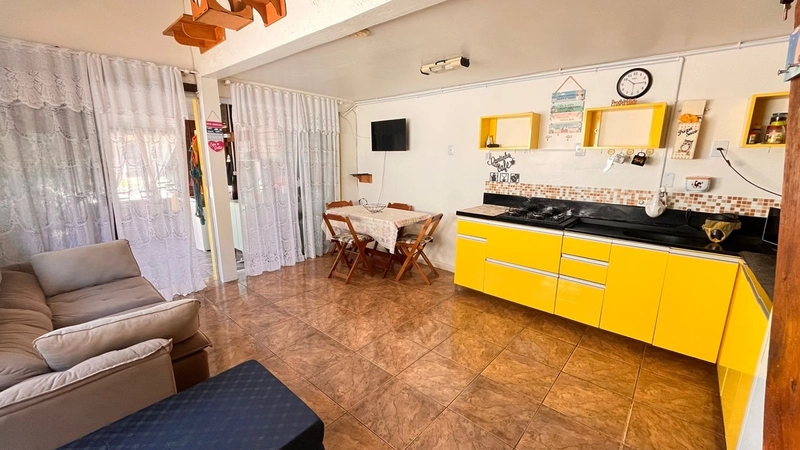 Casa em Atlântida Sul: 12ª foto da galeria de imagens do imóvel