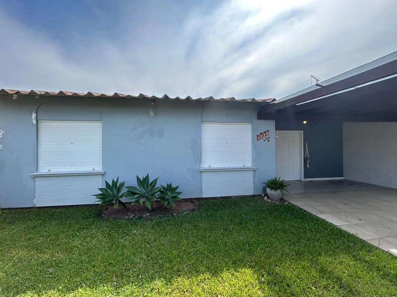 Casa à venda em Atlântida Sul!: 3ª foto da galeria de imagens do imóvel