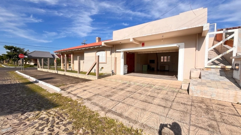 Casa à venda em Atlântida Sul!: 8ª foto da galeria de imagens do imóvel