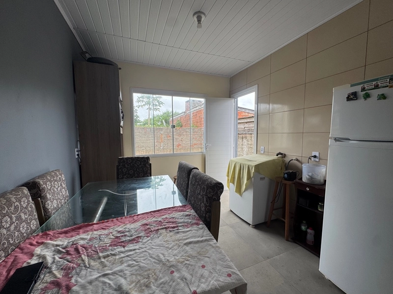 Casa em Atlântida Sul: 8ª foto da galeria de imagens do imóvel