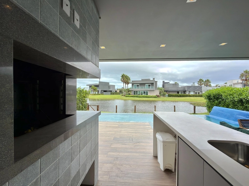 CONDOMÍNIO ENSEADA SOBRADO À VENDA BEIRA LAGO!: 20ª foto da galeria de imagens do imóvel