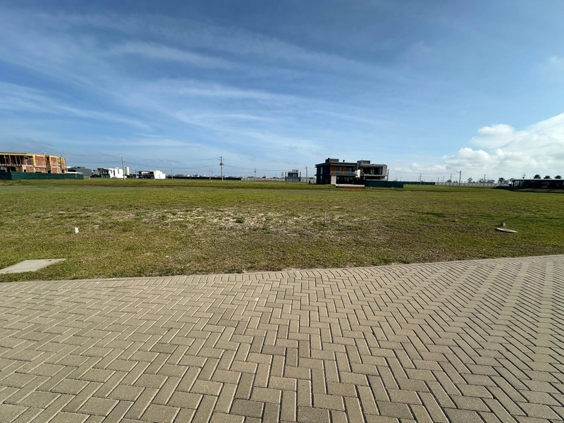 TERRENO NO CONDOMÍNIO ZEN!