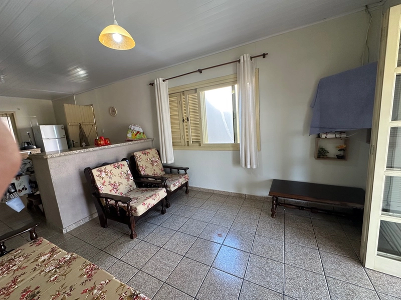 Casa 3 dormitórios próxima ao mar: 7ª foto da galeria de imagens do imóvel