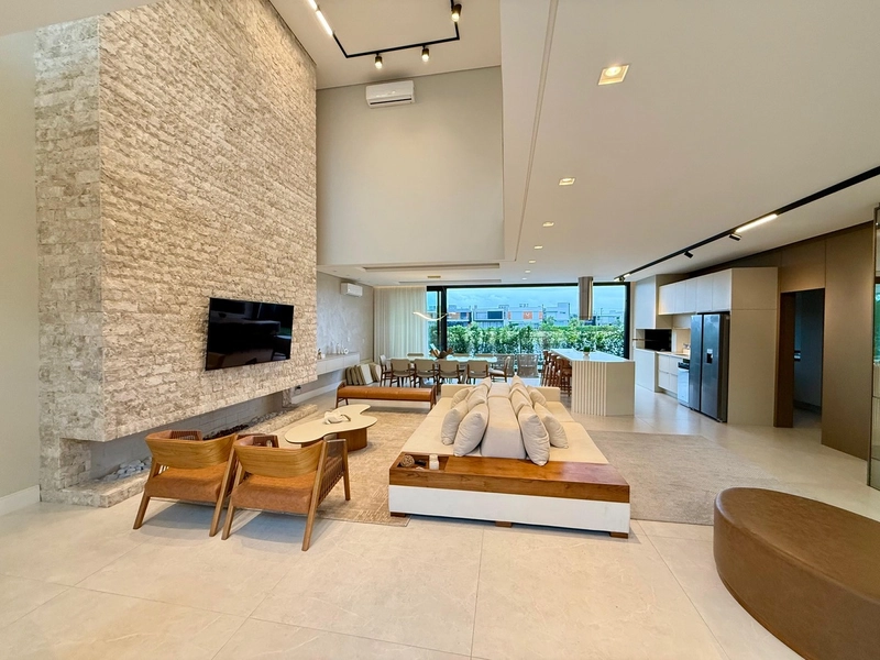 Sobrado beira lago no Condomínio Blue: 3ª foto da galeria de imagens do imóvel