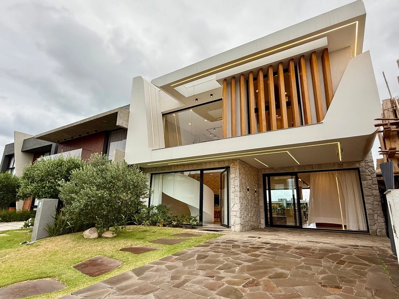 Sobrado beira lago no Condomínio Blue: 2ª foto da galeria de imagens do imóvel