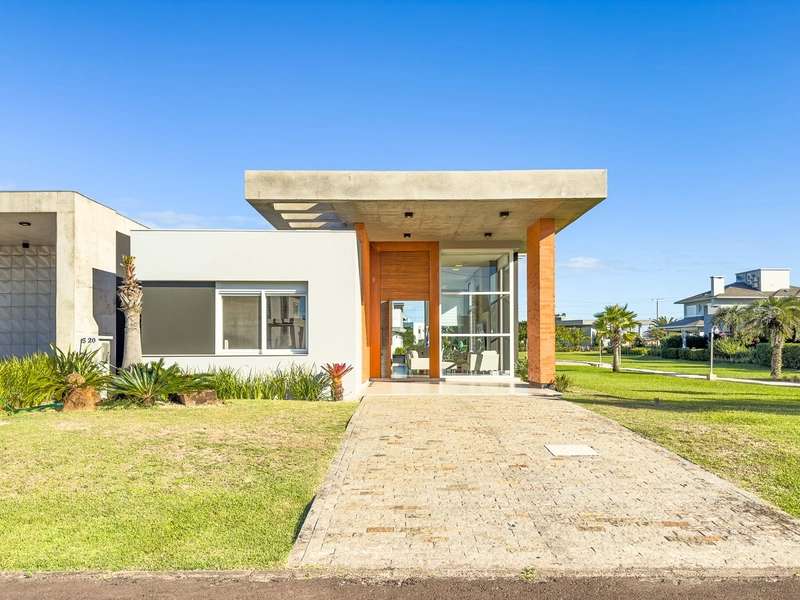 Casa no Condomínio Rivieira