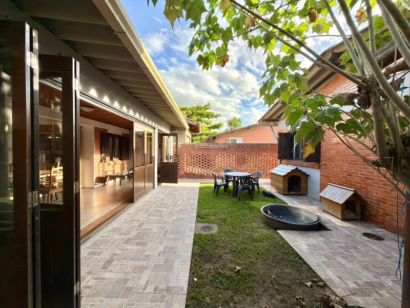 CASA EM ATLÂNTIDA: 4ª foto da galeria de imagens do imóvel