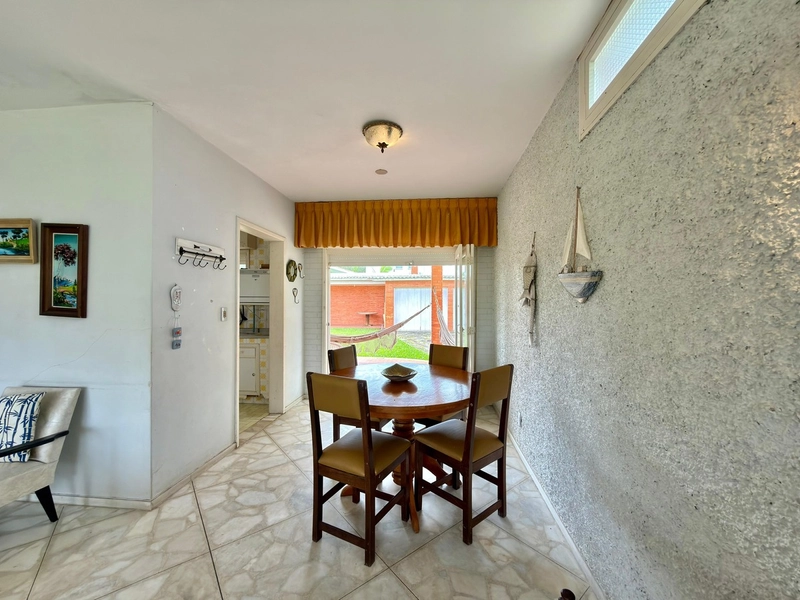 CASA EM ATLÂNTIDA COM DOIS TERRENOS: 10ª foto da galeria de imagens do imóvel