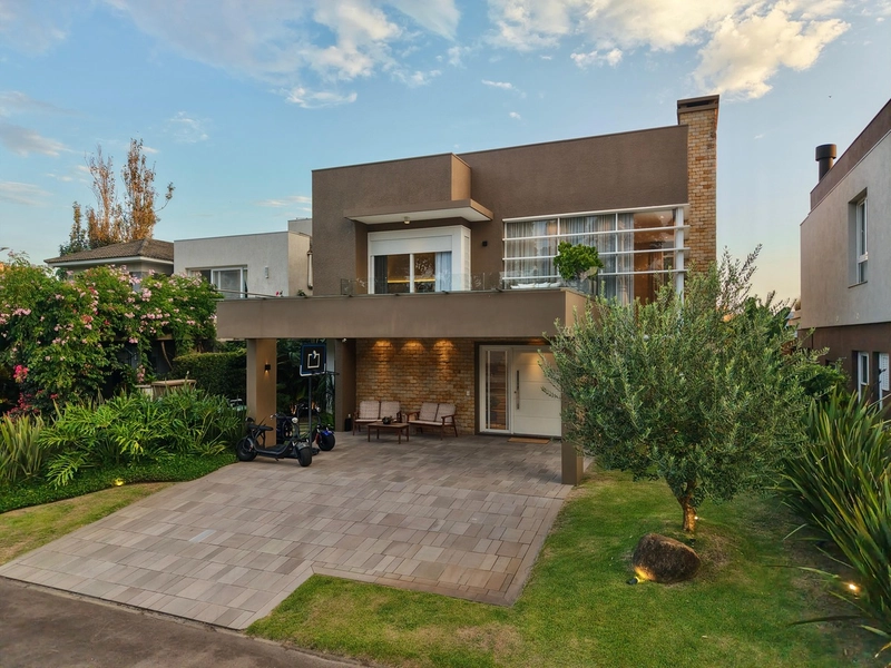 CONDOMÍNIO MALIBU SOBRADO A VENDA !!!