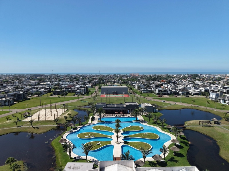 CASA À VENDA NO CONDOMÍNIO DUBAI RESORT!: 26ª foto da galeria de imagens do imóvel