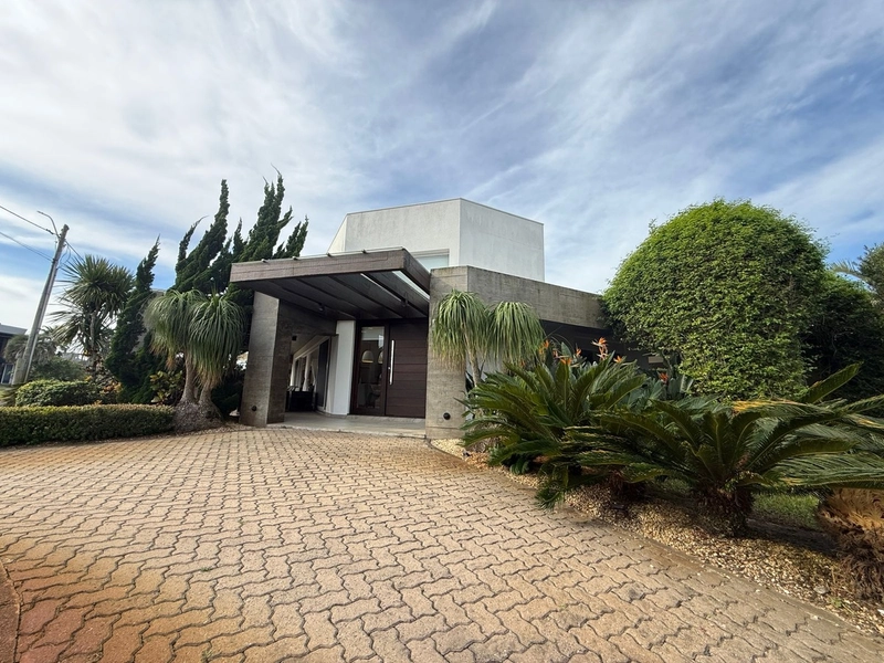 CASA À VENDA NO CONDOMÍNIO ATLÂNTICO VILLAS CLUB!: 1ª foto da galeria de imagens do imóvel