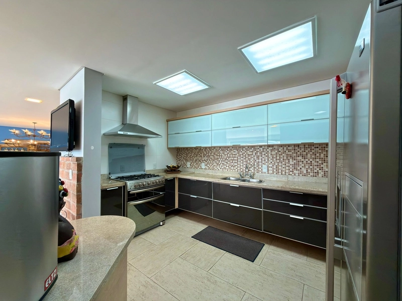 CONDOMÍNIO BOSQUES DE ATLÂNTIDA SOBRADO BEIRA LAGO  À VENDA!: 30ª foto da galeria de imagens do imóvel