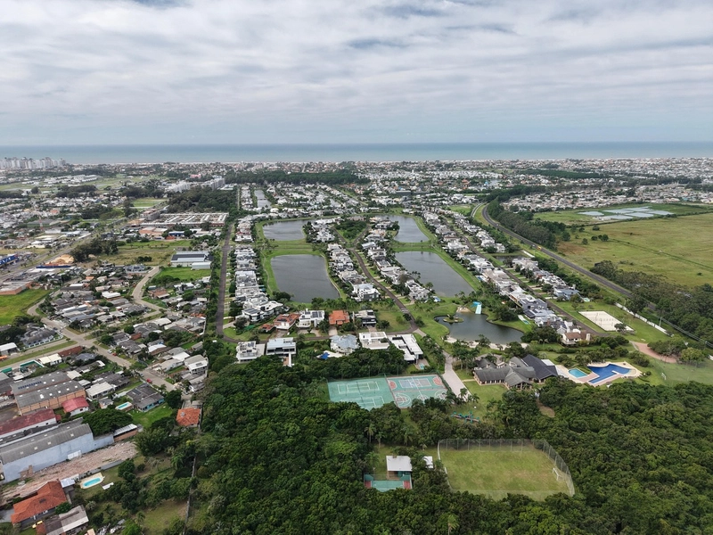 CONDOMÍNIO BOSQUES DE ATLÂNTIDA SOBRADO BEIRA LAGO  À VENDA!: 57ª foto da galeria de imagens do imóvel